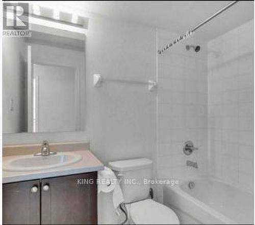 93 - 250 Sunny Meadow Boulevard, Brampton, ON - Indoor Photo Showing Bathroom