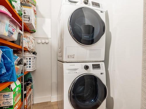 105-2469 Gateway Rd, Langford, BC - Indoor Photo Showing Laundry Room