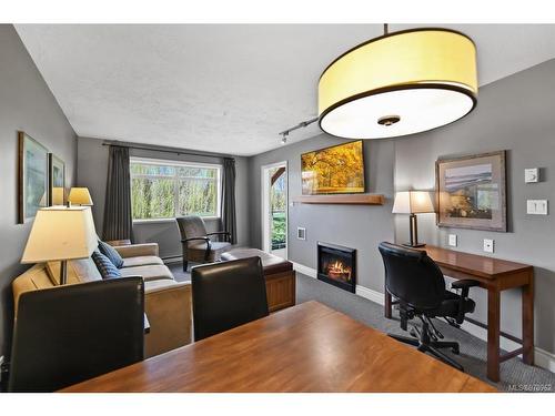 109B-1800 Riverside Lane, Courtenay, BC - Indoor With Fireplace