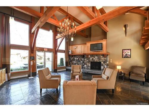 109B-1800 Riverside Lane, Courtenay, BC - Indoor Photo Showing Living Room With Fireplace