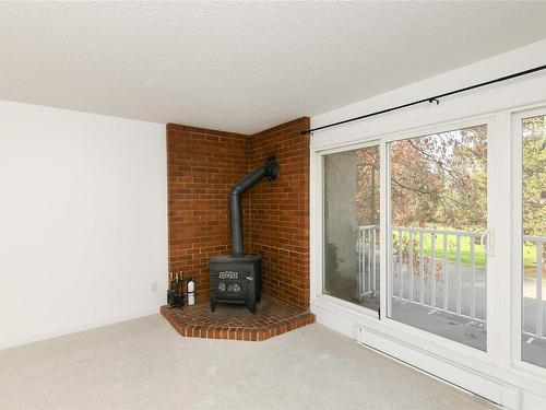 210-205 1St St, Courtenay, BC - Indoor With Fireplace