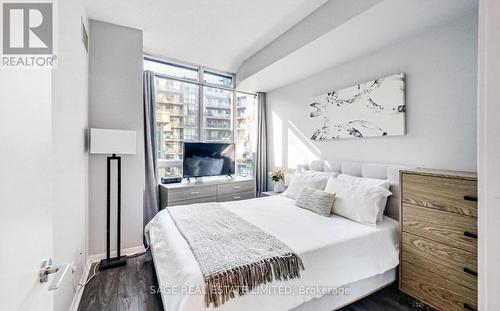 720 - 219 Fort York Boulevard, Toronto, ON - Indoor Photo Showing Bedroom