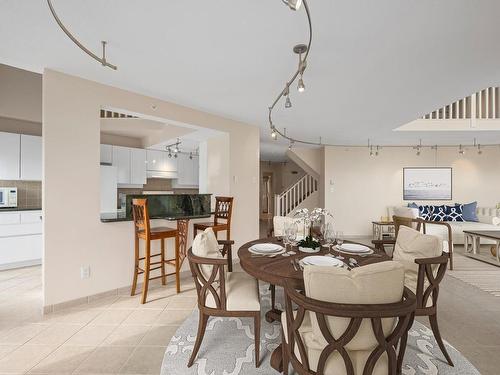 2602-154 Promenade Dr, Nanaimo, BC - Indoor Photo Showing Dining Room