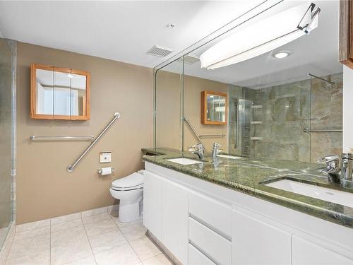 2602-154 Promenade Dr, Nanaimo, BC - Indoor Photo Showing Bathroom