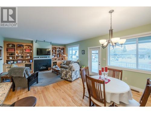 334 Chardonnay Avenue, Oliver, BC - Indoor With Fireplace