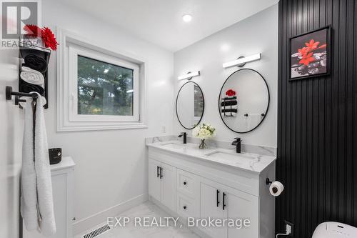 2324 Wildwood Crescent, Pickering (Brock Ridge), ON - Indoor Photo Showing Bathroom