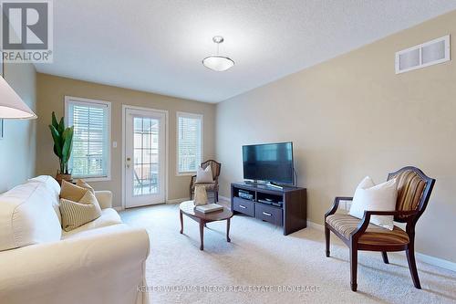 55 Barkdale Way, Whitby (Pringle Creek), ON - Indoor Photo Showing Living Room