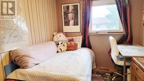 35 Craigleigh Crescent, Brampton, ON - Indoor Photo Showing Bedroom