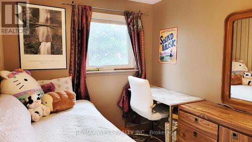 35 Craigleigh Crescent, Brampton, ON - Indoor Photo Showing Bedroom