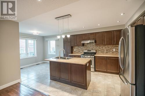 533 Nairn Circle, Milton, ON - Indoor Photo Showing Kitchen With Double Sink With Upgraded Kitchen