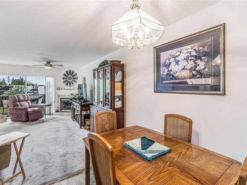 203-435 Morison Ave, Parksville, BC - Indoor Photo Showing Dining Room