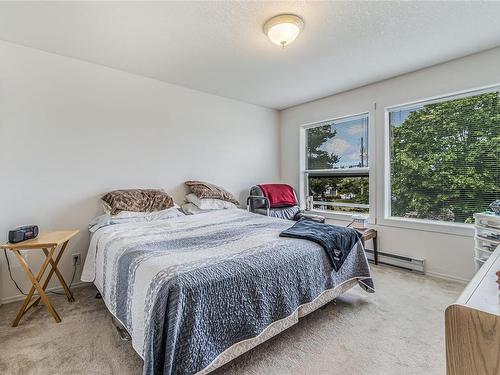 203-435 Morison Ave, Parksville, BC - Indoor Photo Showing Bedroom