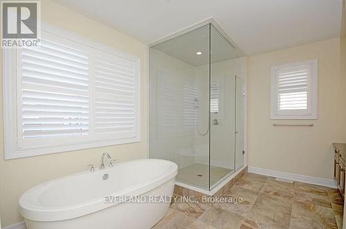 3276 Donald Mackay Street, Oakville, ON - Indoor Photo Showing Bathroom