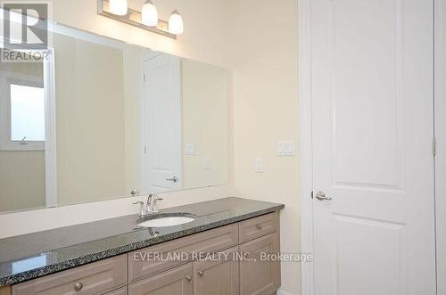 3276 Donald Mackay Street, Oakville, ON - Indoor Photo Showing Bathroom