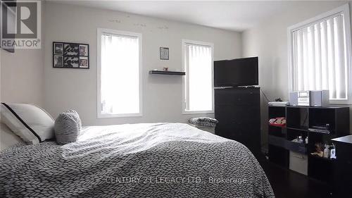 3 Frontenac Crescent, Brampton, ON - Indoor Photo Showing Bedroom