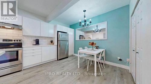 2 - 75 Ontario Avenue, Hamilton, ON - Indoor Photo Showing Kitchen