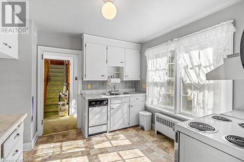 403560 Grey Road 4, West Grey, ON - Indoor Photo Showing Kitchen