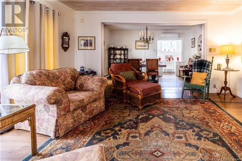 121 Prince Albert Street, Woodstock, NB - Indoor Photo Showing Living Room