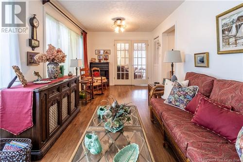 121 Prince Albert Street, Woodstock, NB - Indoor Photo Showing Living Room