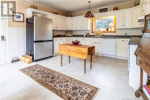 121 Prince Albert Street, Woodstock, NB - Indoor Photo Showing Kitchen