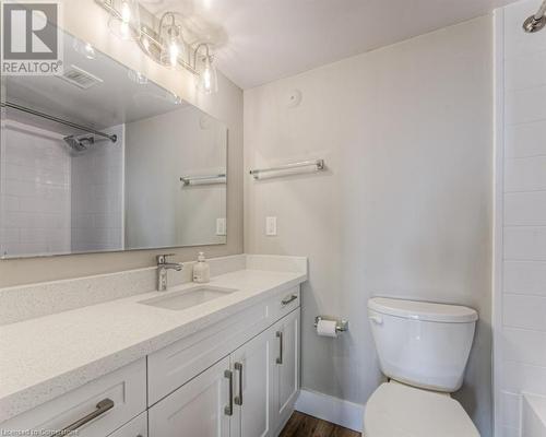 375 King Street Unit# 1002, Waterloo, ON - Indoor Photo Showing Bathroom