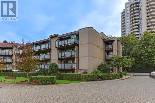 122 4373 Halifax Street, Burnaby, BC - Outdoor With Facade