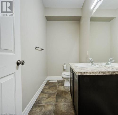 1180 Countrystone Drive Unit# 2, Kitchener, ON - Indoor Photo Showing Bathroom