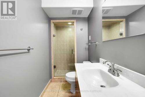 12 Berkshire Court, Whitby, ON - Indoor Photo Showing Bathroom