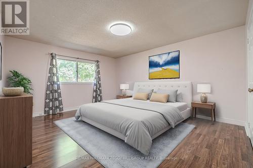 12 Moore Place, Barrie, ON - Indoor Photo Showing Bedroom