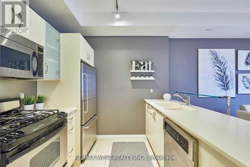 108 - 3 Mcalpine Street, Toronto, ON - Indoor Photo Showing Kitchen With Double Sink