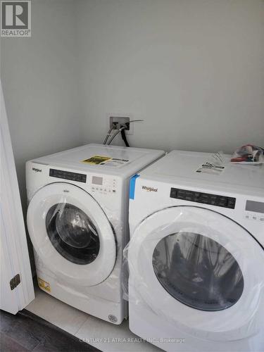 106 Clipper Crescent, Whitchurch-Stouffville, ON - Indoor Photo Showing Laundry Room