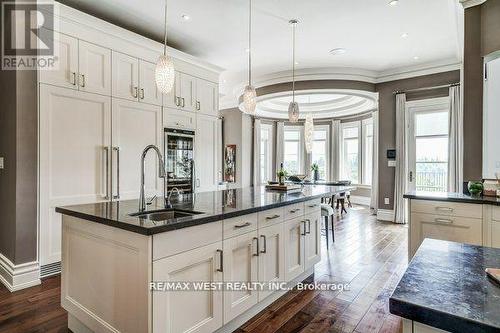 115 Hazelridge Court, Vaughan, ON - Indoor Photo Showing Kitchen With Upgraded Kitchen