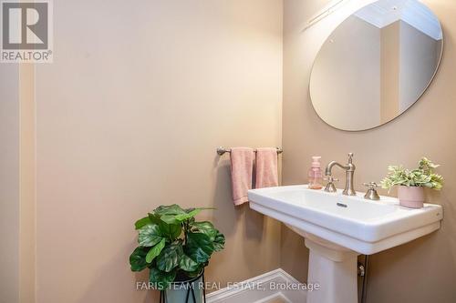 701 - 40 Trott Boulevard, Collingwood, ON - Indoor Photo Showing Bathroom