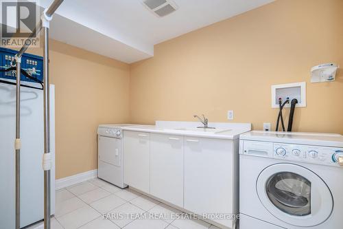 701 - 40 Trott Boulevard, Collingwood, ON - Indoor Photo Showing Laundry Room