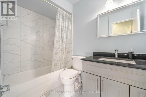 702 - 3577 Derry Road E, Mississauga, ON - Indoor Photo Showing Bathroom