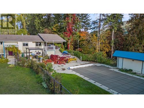 3360 40Th Street Ne, Salmon Arm, BC - Outdoor