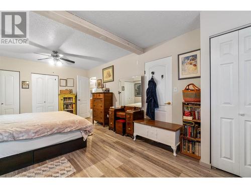 3360 40Th Street Ne, Salmon Arm, BC - Indoor Photo Showing Bedroom