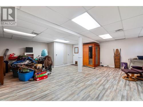 3360 40Th Street Ne, Salmon Arm, BC - Indoor Photo Showing Basement