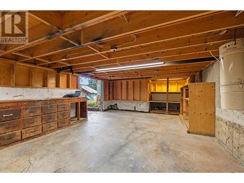 3360 40Th Street Ne, Salmon Arm, BC - Indoor Photo Showing Other Room