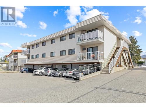 445 Holbrook Road W Unit# 16, Kelowna, BC - Outdoor With Balcony