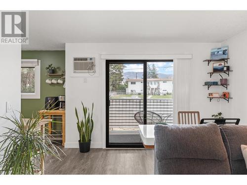 445 Holbrook Road W Unit# 16, Kelowna, BC - Indoor Photo Showing Other Room