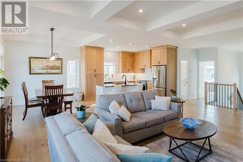 403 Northport Drive, Port Elgin, ON - Indoor Photo Showing Living Room