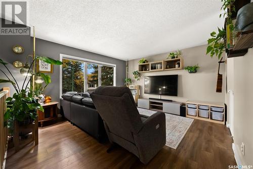 318 Rodenbush Drive, Regina, SK - Indoor Photo Showing Other Room