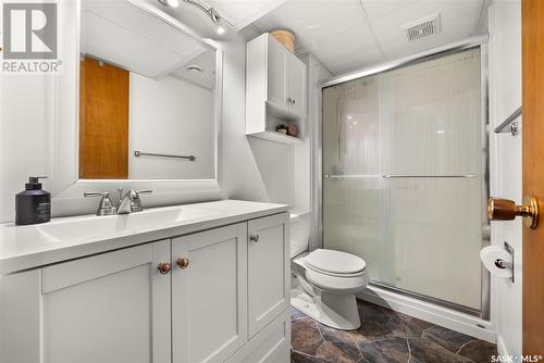 318 Rodenbush Drive, Regina, SK - Indoor Photo Showing Bathroom