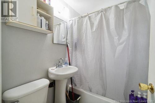 50 Vine Street, Moncton, NB - Indoor Photo Showing Bathroom