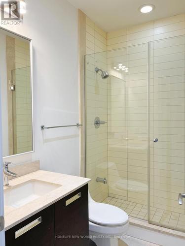 3001 - 21 Balmuto Street, Toronto, ON - Indoor Photo Showing Bathroom