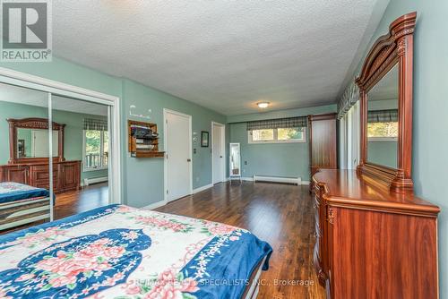 7340 Guelph Line, Milton, ON - Indoor Photo Showing Bedroom