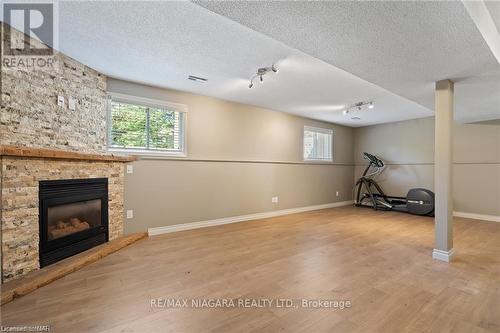 7467 Monastery Drive, Niagara Falls, ON - Indoor With Fireplace