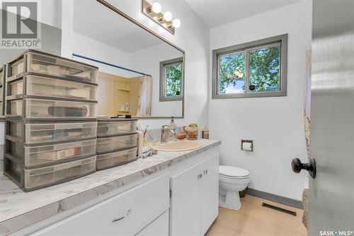 103 Mackie Crescent, Saskatoon, SK - Indoor Photo Showing Bathroom