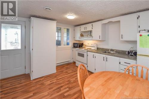 40 Portuaire Avenue, Grande-Anse, NB - Indoor Photo Showing Kitchen